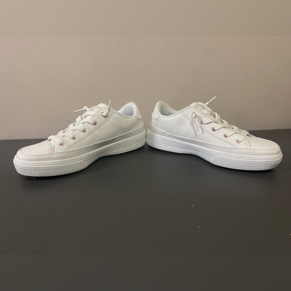 NWOT Skechers Women's Arch FIT Arcade-ON My Way Sneaker, White, Size 9, I77189 - Picture 2 of 14